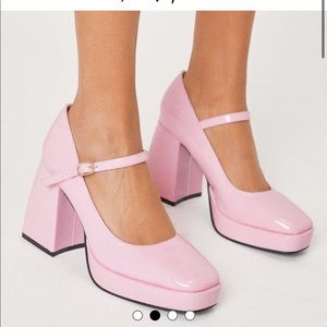 PINK CHUNKY HEELS